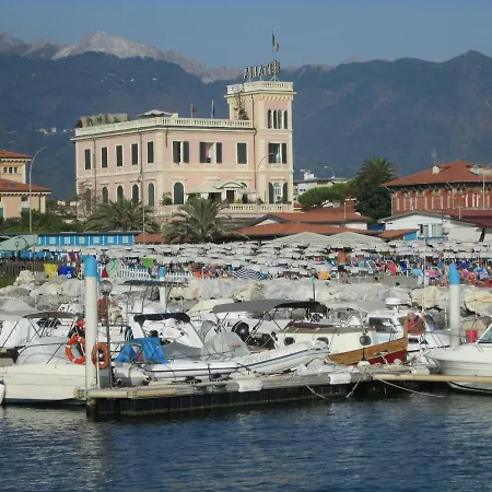 Hotel Italia 3*