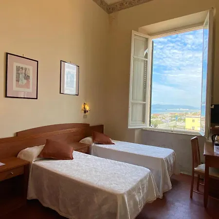 Italia Szálloda 3*