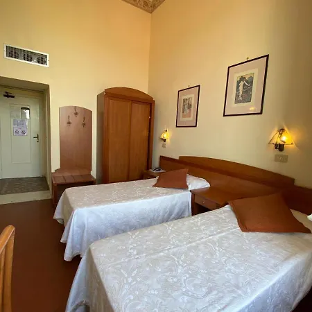 Hotel Italia Marina di Massa