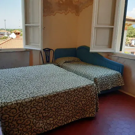 Hotel Italia Marina di Massa
